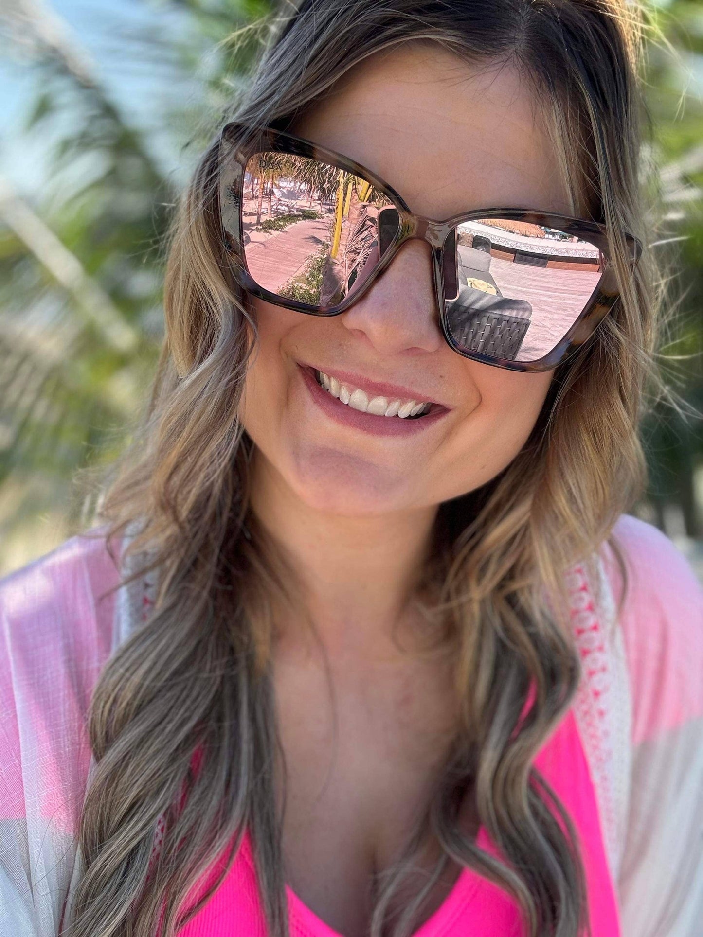 Callie - Medium Cat Eye Sunglasses