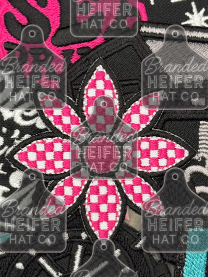 Checkered daisy (multiple) embroidery patch