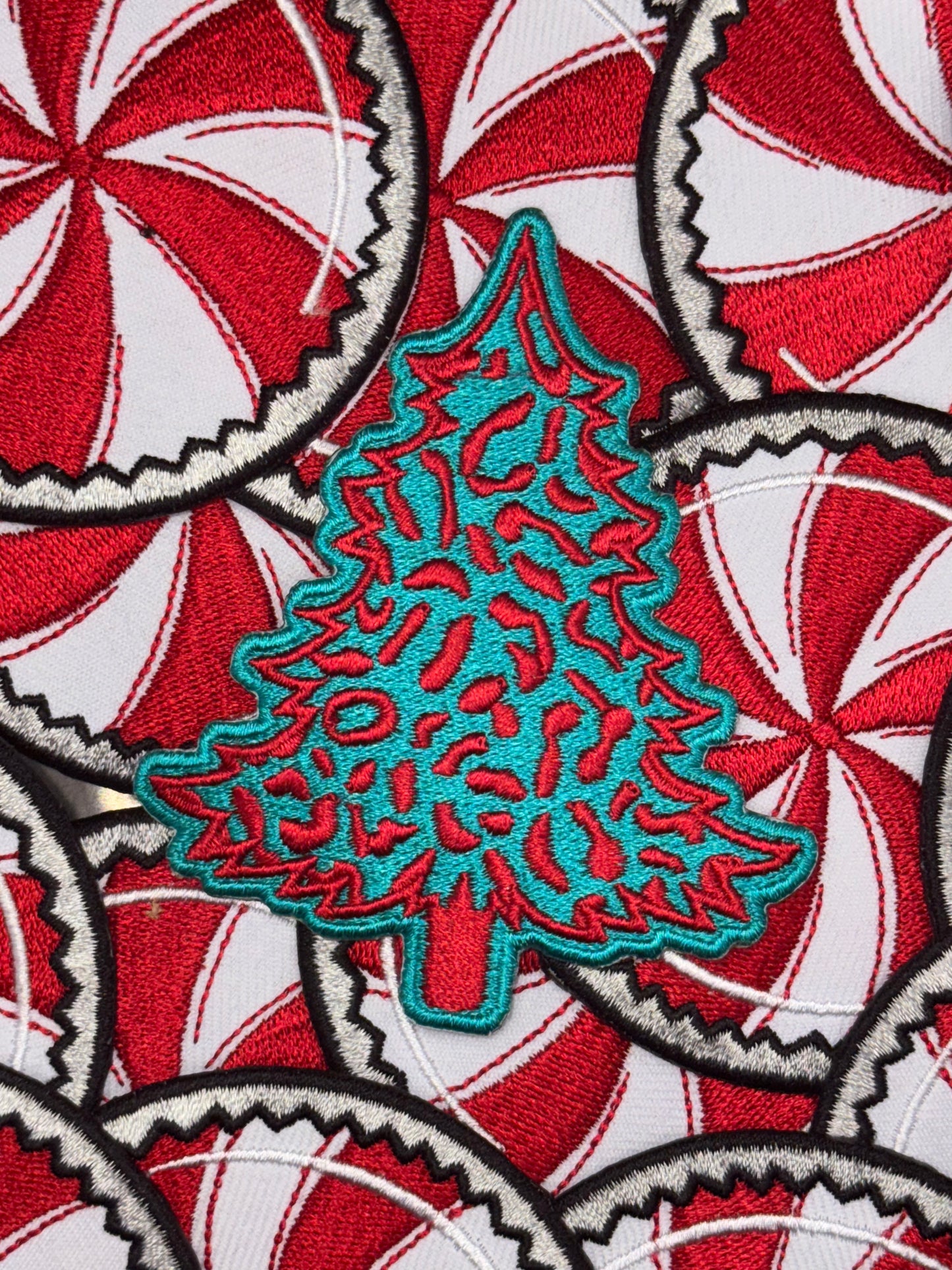 Leopard Christmas tree embroidery patch