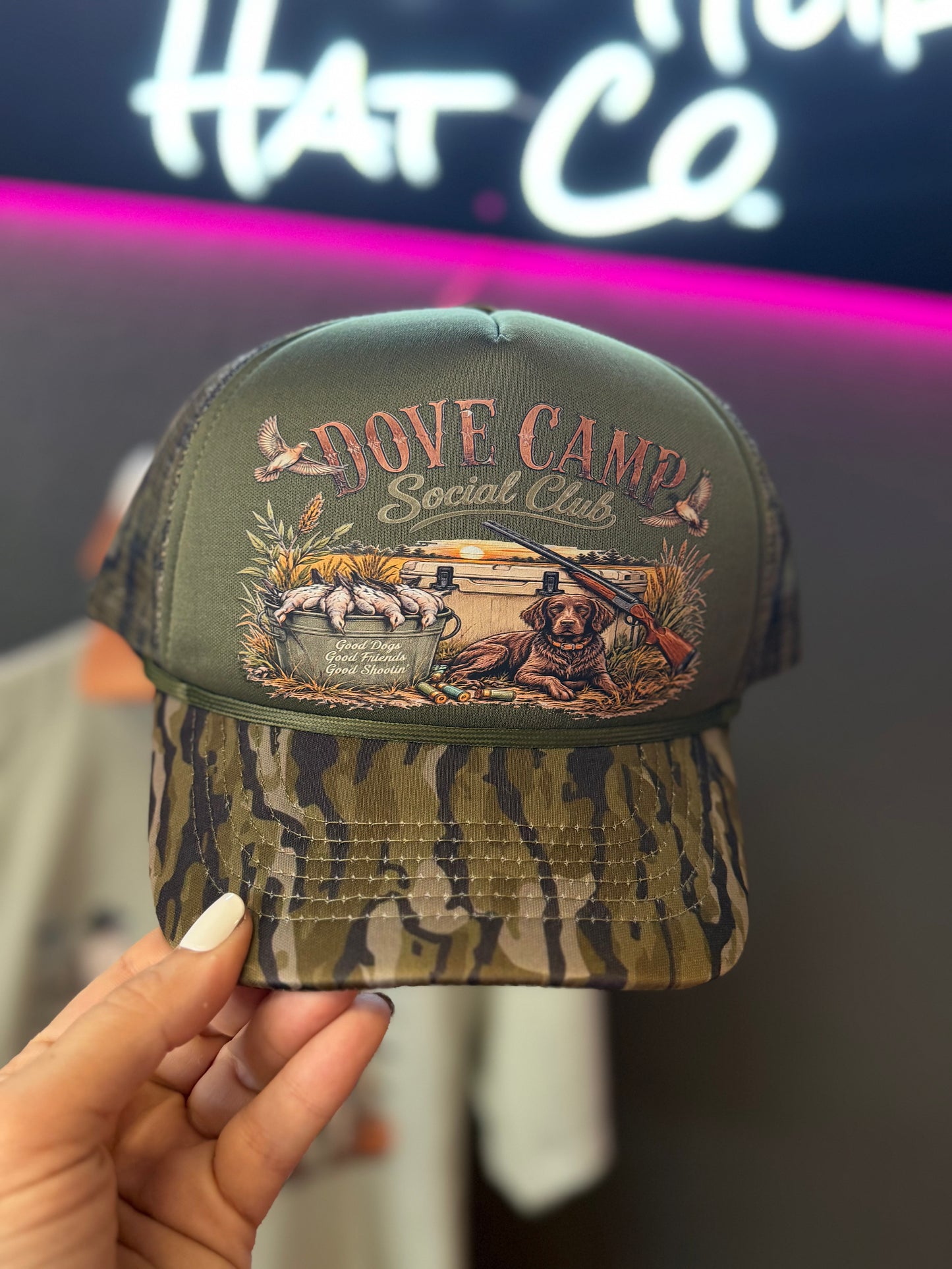 DOVE CAMP SOCIAL CLUB PONYTAIL TRUCKER HAT ￼