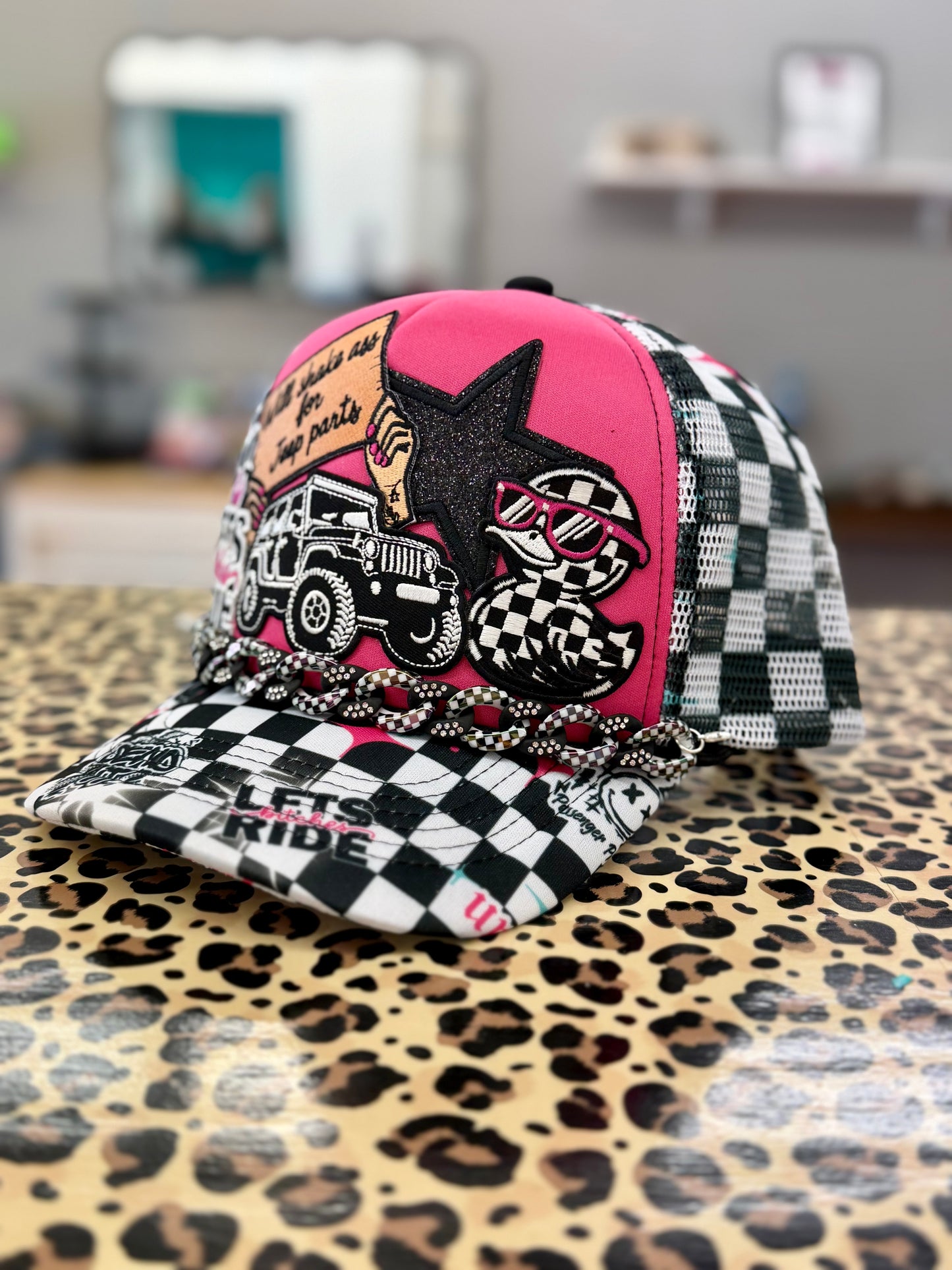 JEEPER PONYTAIL TRUCKER HAT