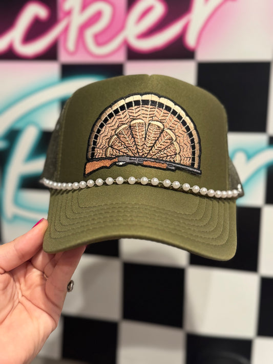 Turkey fan trucker hat